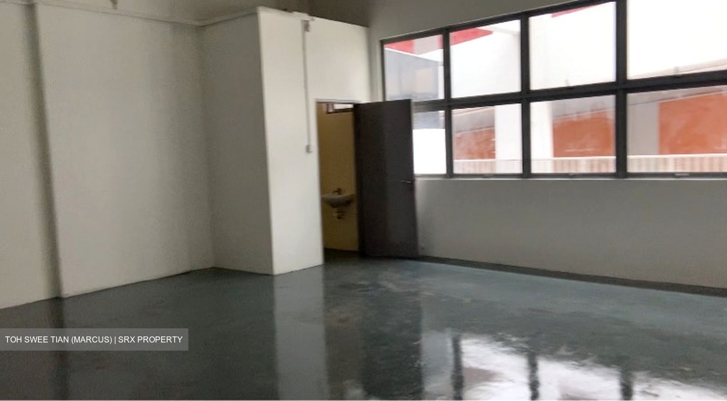 First Centre (D19), Factory #602803971